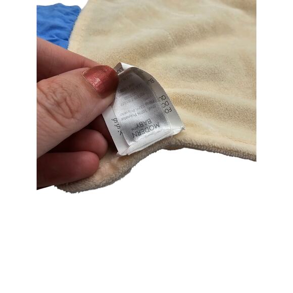 MODERN BABY Lion Baby Security Blanket Crinkle Teether Tactile Development - Picture 4 of 4